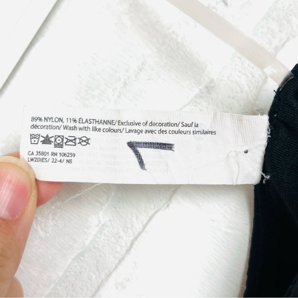 Lululemon Ribbed Nulu Asymmetrical Yoga Bra Size 8 with padding Black - Picture 9 of 16